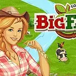 Big Farm Frau in Cowboyhut lächelt auf einer Farm mit Kühen und „Big Farm“ Logo